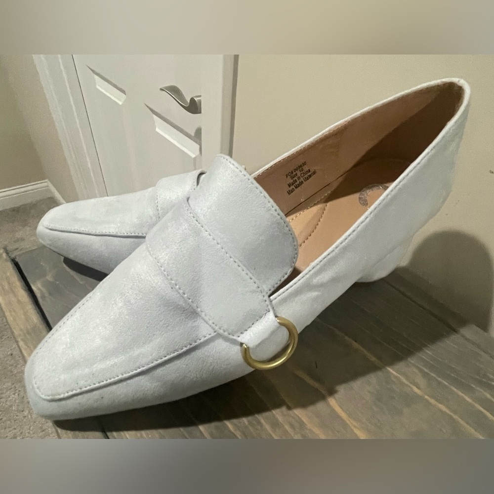 Beautiful shoes, size 10